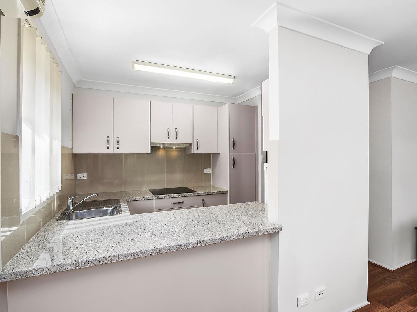 8/19 Wood Street, Swansea NSW 2281, Image 2