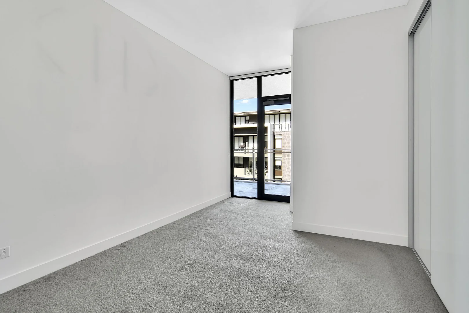 Additional image 4 of 402/17 Grattan Close, Forest Lodge NSW 2037