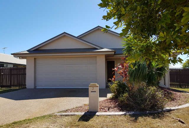 4 bedrooms House in 2 Limerick Way MOUNT LOW QLD, 4818