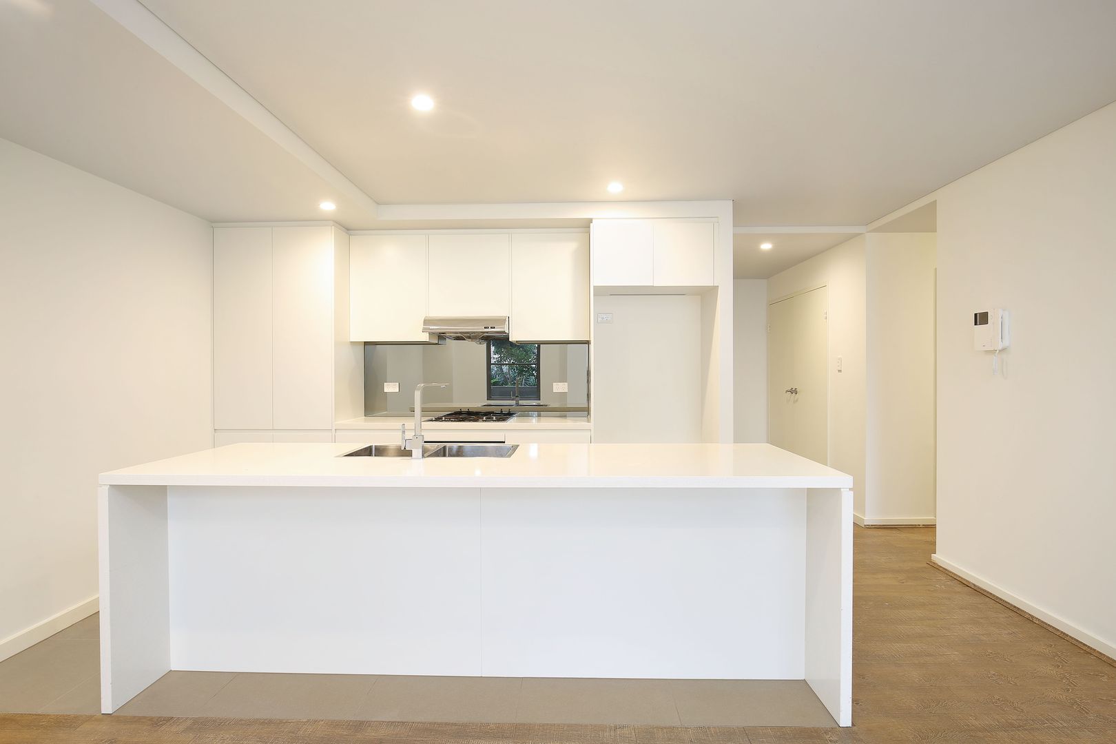 4 88 Smith Street Wollongong Nsw 2500 Apartment For