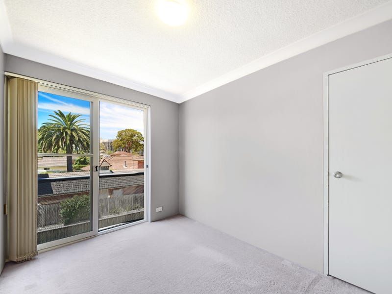 21/10-12 Northcote Road, Hornsby NSW 2077, Image 2