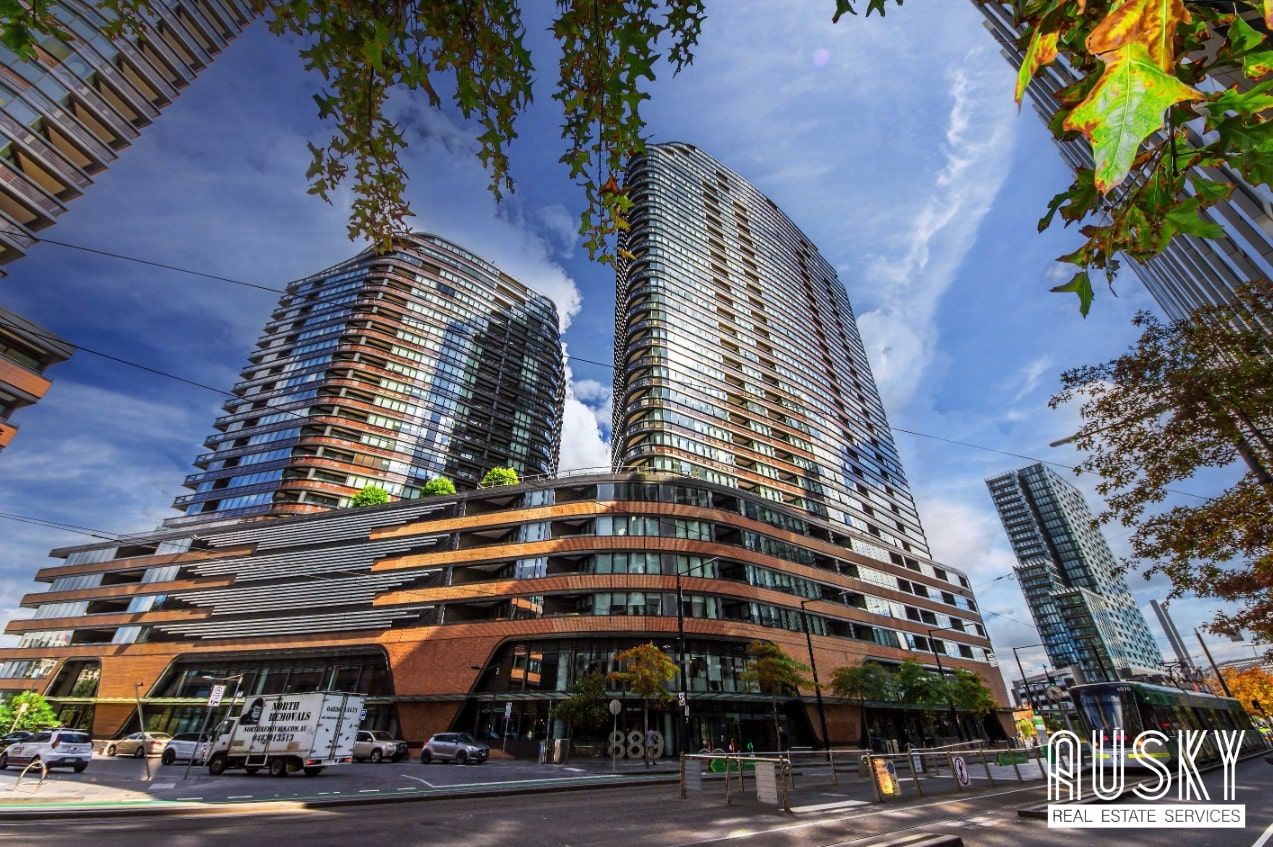 2006N/889 Collins Street, Docklands VIC 3008, Image 2