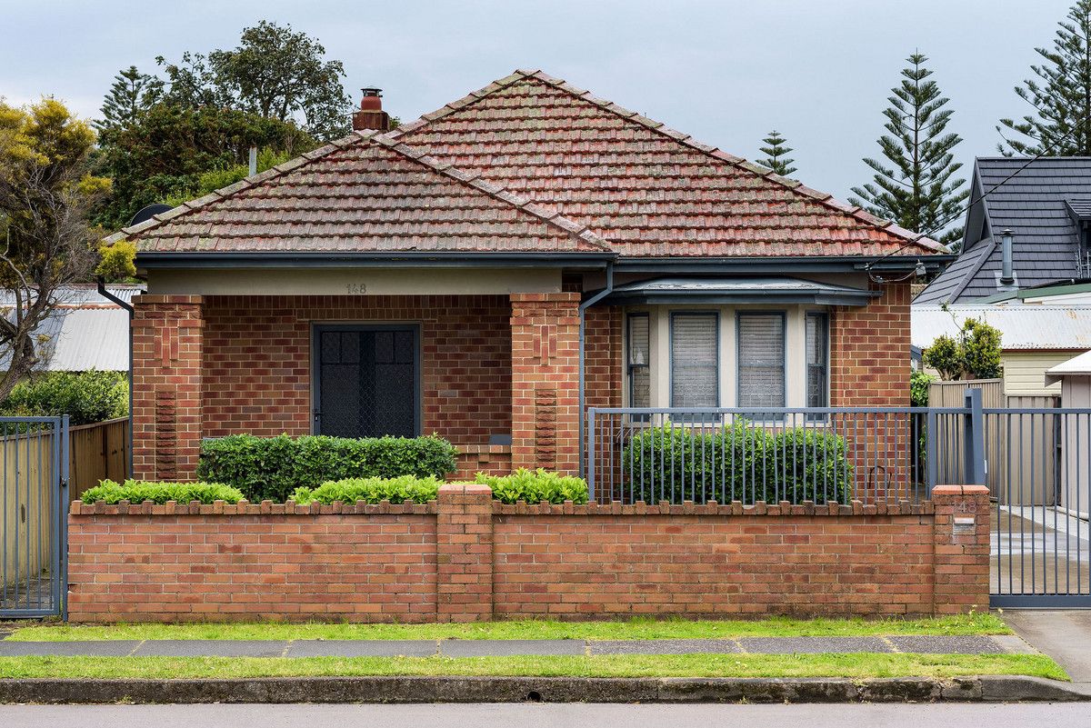 3 bedrooms House in 148 Kemp Street HAMILTON SOUTH NSW, 2303