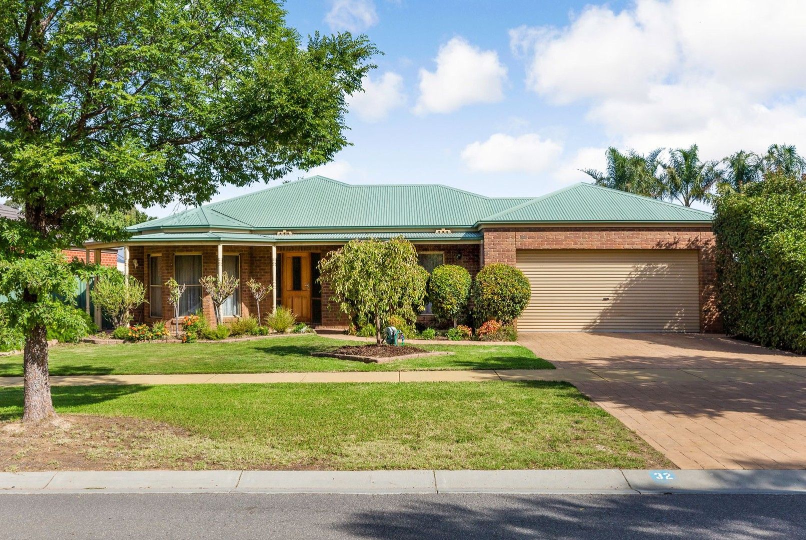 32 Brentwood Boulevard, Strathfieldsaye VIC 3551, Image 0