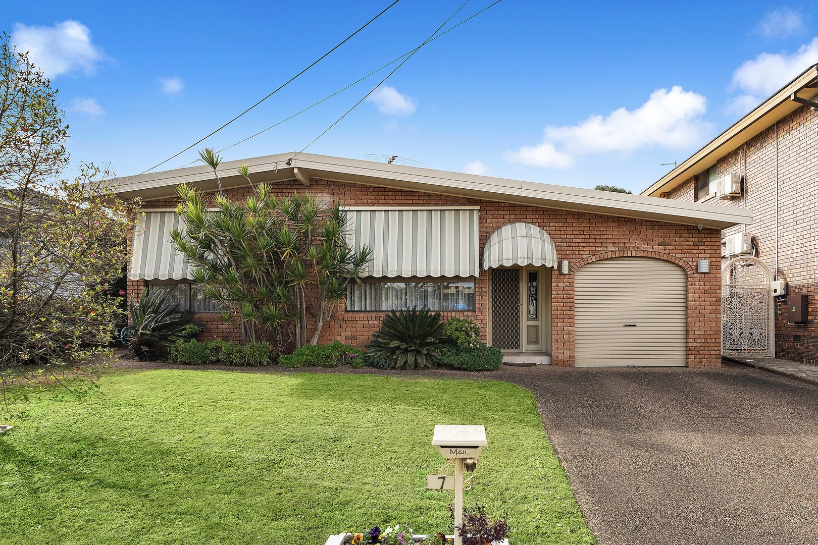 7 Dernancourt Parade, Milperra NSW 2214