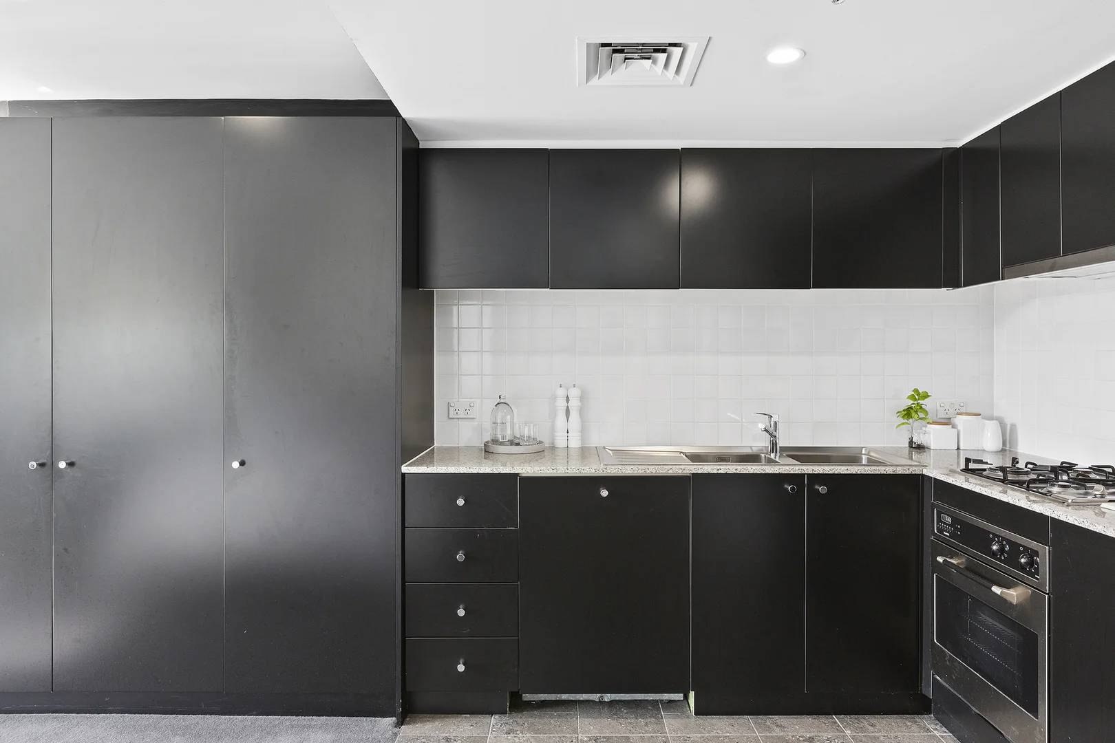 Additional image 9 of 446/6 Cowper Wharf Road, Woolloomooloo NSW 2011