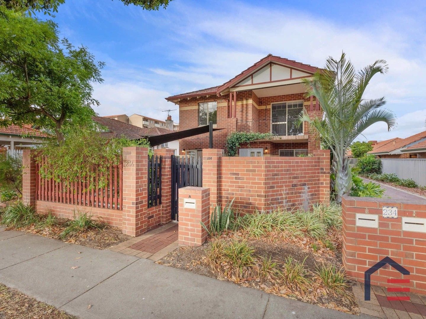 4 bedrooms Townhouse in 234A Crawford Rd INGLEWOOD WA, 6052