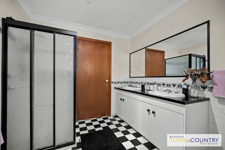 2/16 Napier Court, Armidale NSW 2350, Image 1