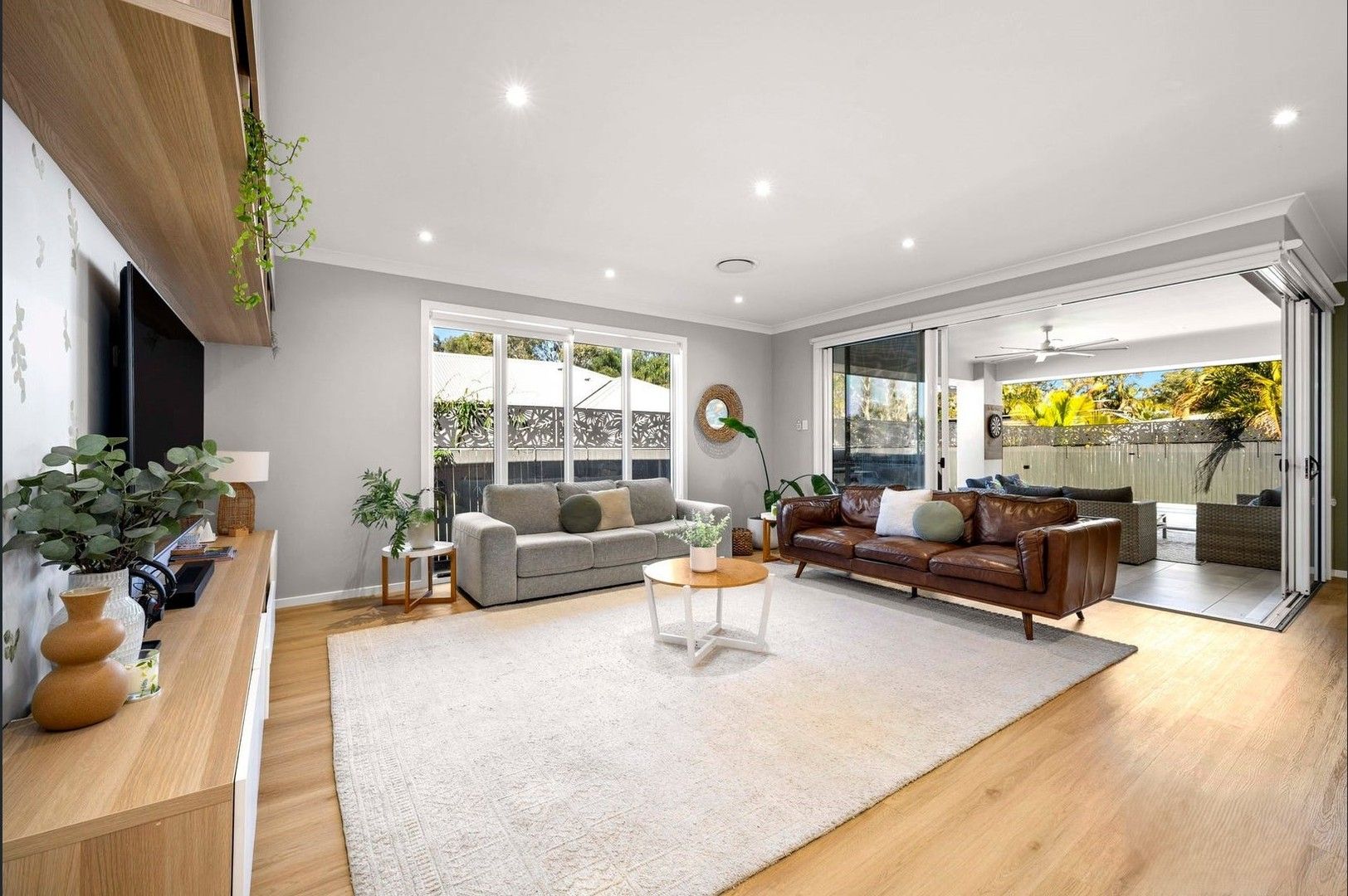 4 bedrooms House in 158A Clarks Road LOGANHOLME QLD, 4129