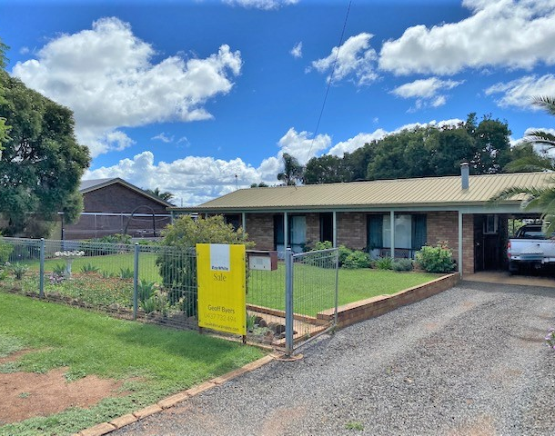 20 Hass Street, Oakey QLD 4401