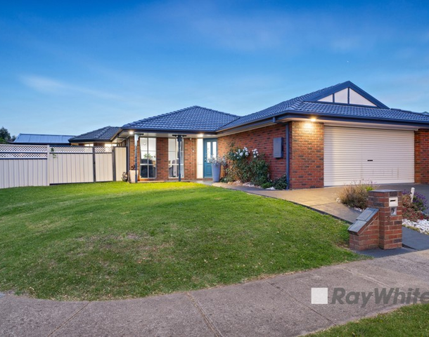 2 Sherwood Road, Narre Warren South VIC 3805