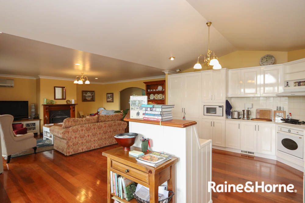 389 Russell Street, Bathurst NSW 2795, Image 2