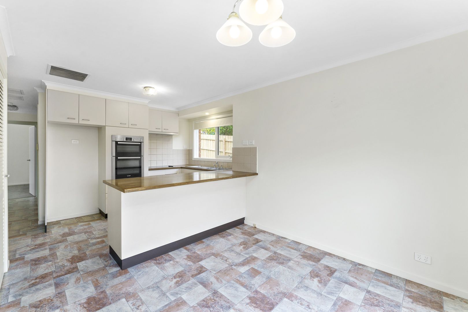 4/208210 High Street, Templestowe Lower VIC 3107 Apartment For Rent