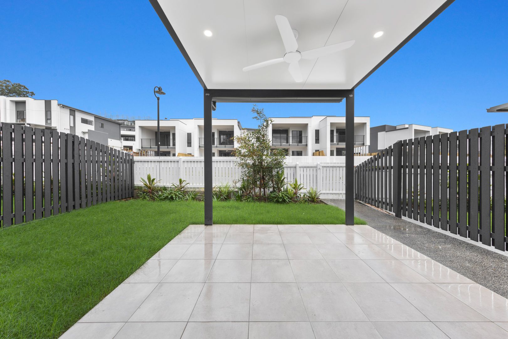 23/8 Lawrence Lyons Place, Kenmore QLD 4069, Image 1
