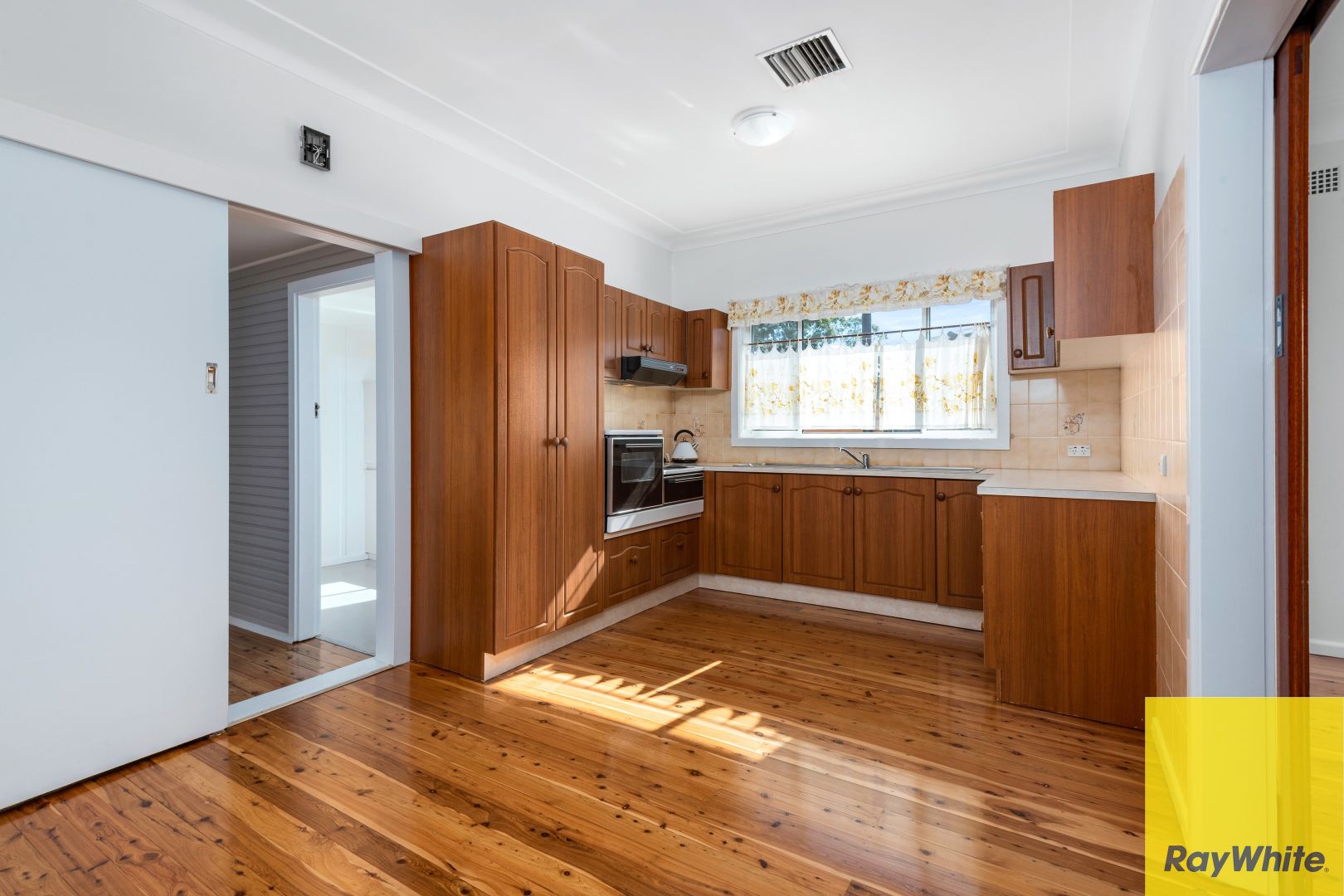 4 Kerran Close, Cambridge Park NSW 2747 House For Rent 650 Domain