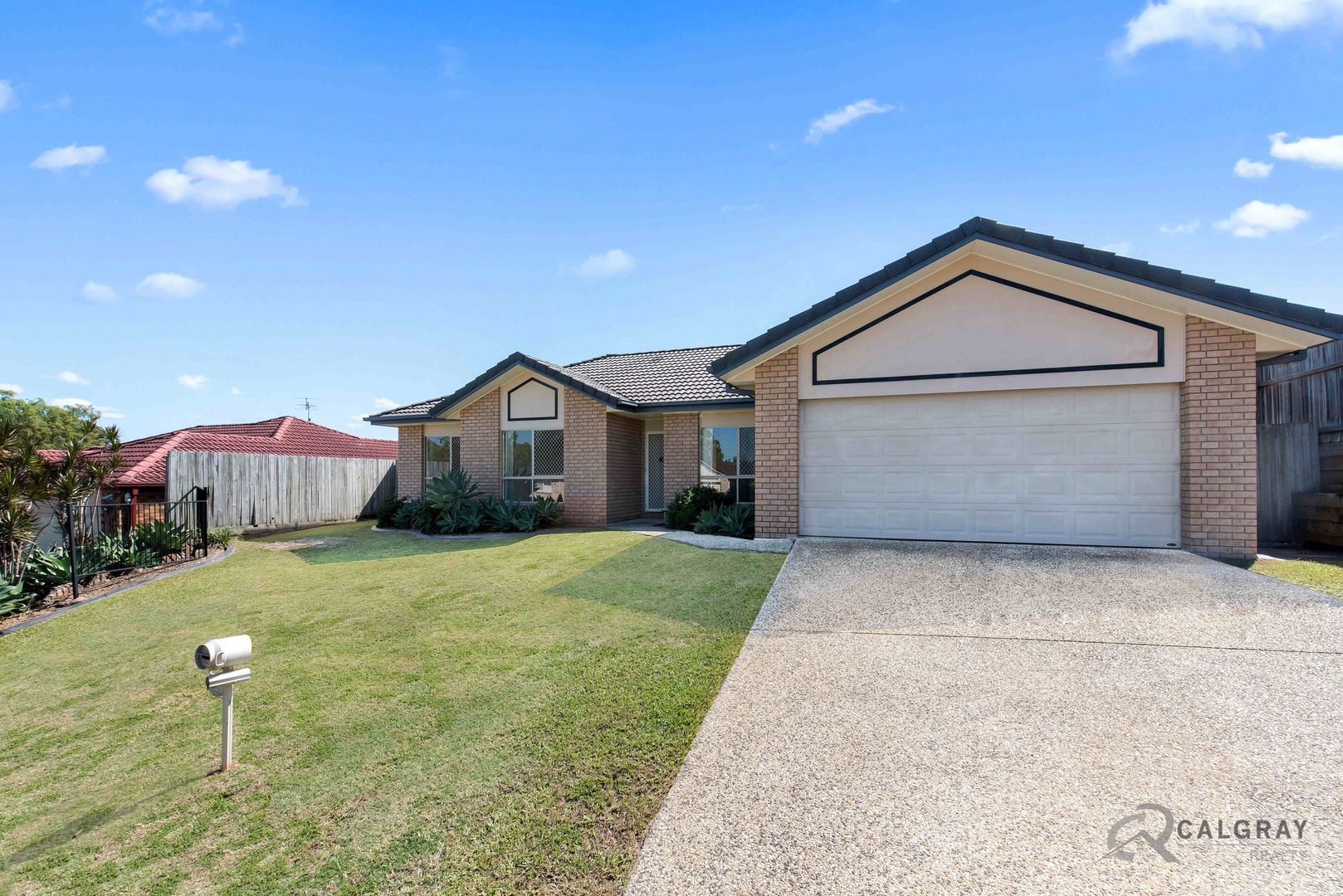 37 Bella Vista Circuit, Edens Landing Property History & Address