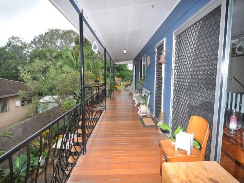 22 Bruce Avenue, Paradise Point Property History & Address Research Domain