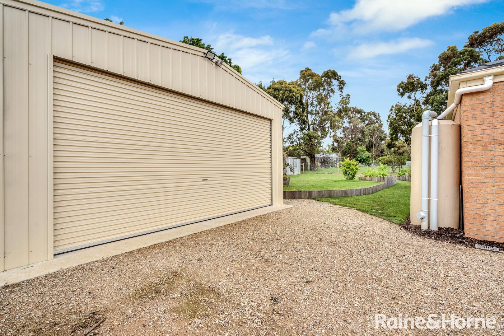 37 Bluegum Circuit, Riddells Creek VIC 3431, Image 2