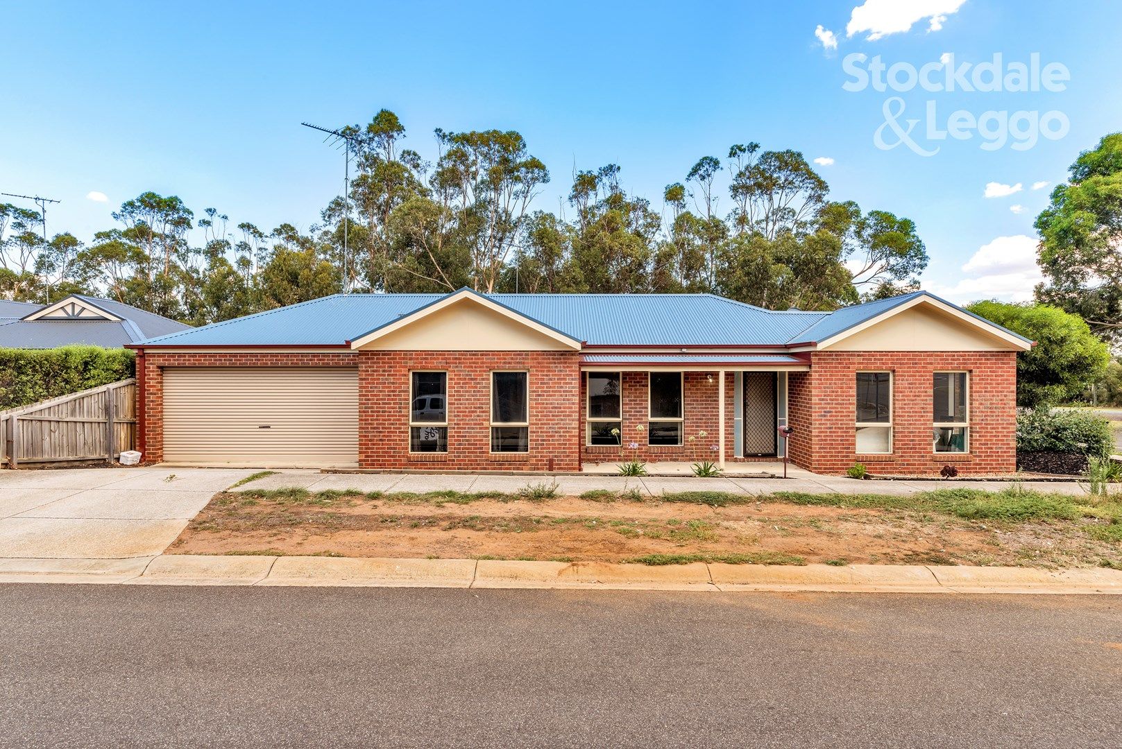 2 Glastonbury Drive, Bannockburn VIC 3331, Image 0