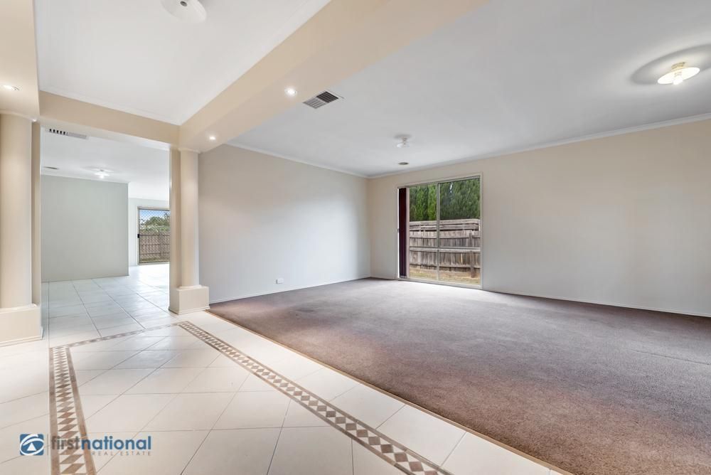 18 Murchison Way, Thomastown VIC 3074, Image 2