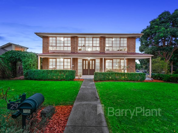 29 Clarke Crescent, Wantirna South VIC 3152