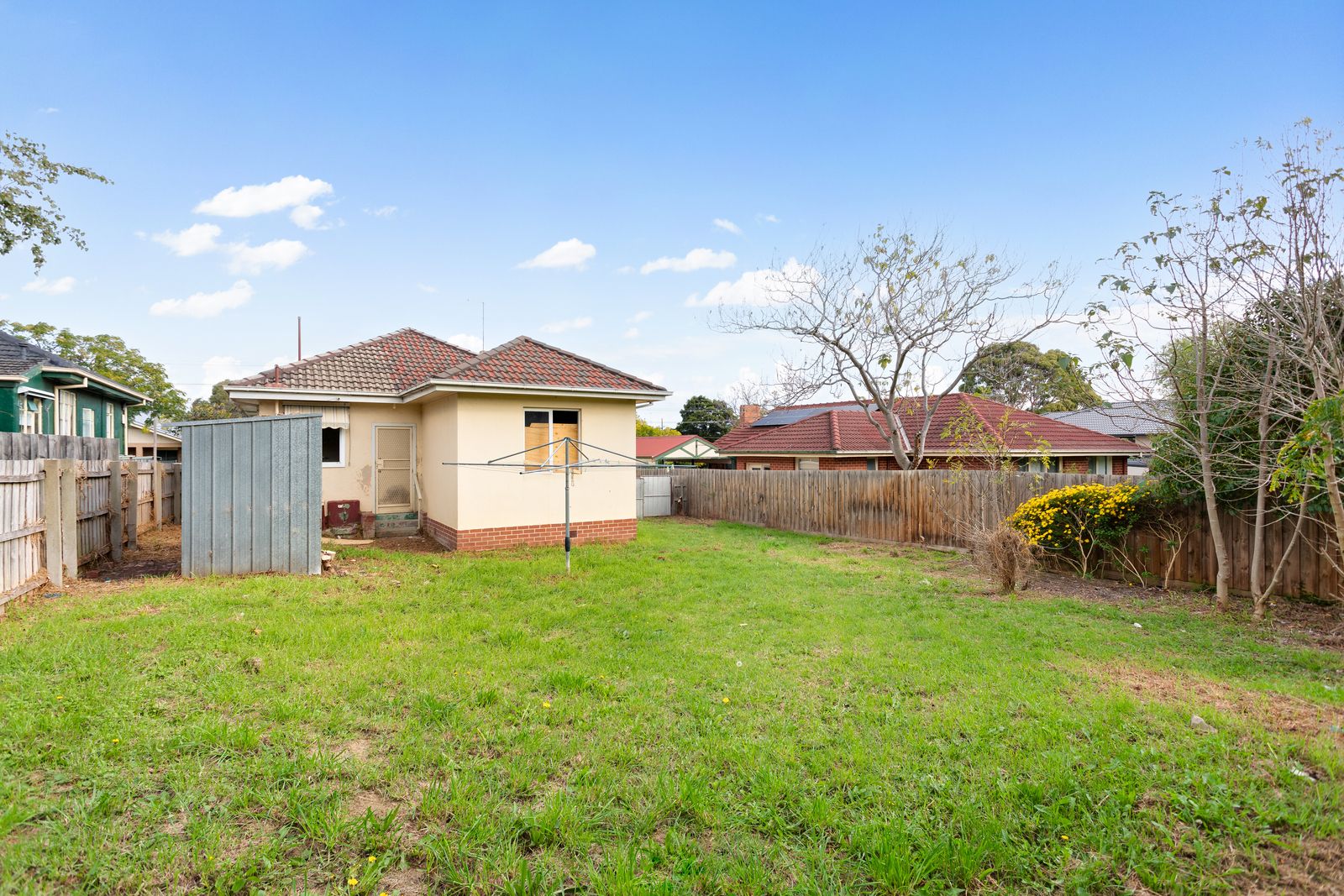 27 Salisbury Road, Ashwood VIC 3147, Image 2