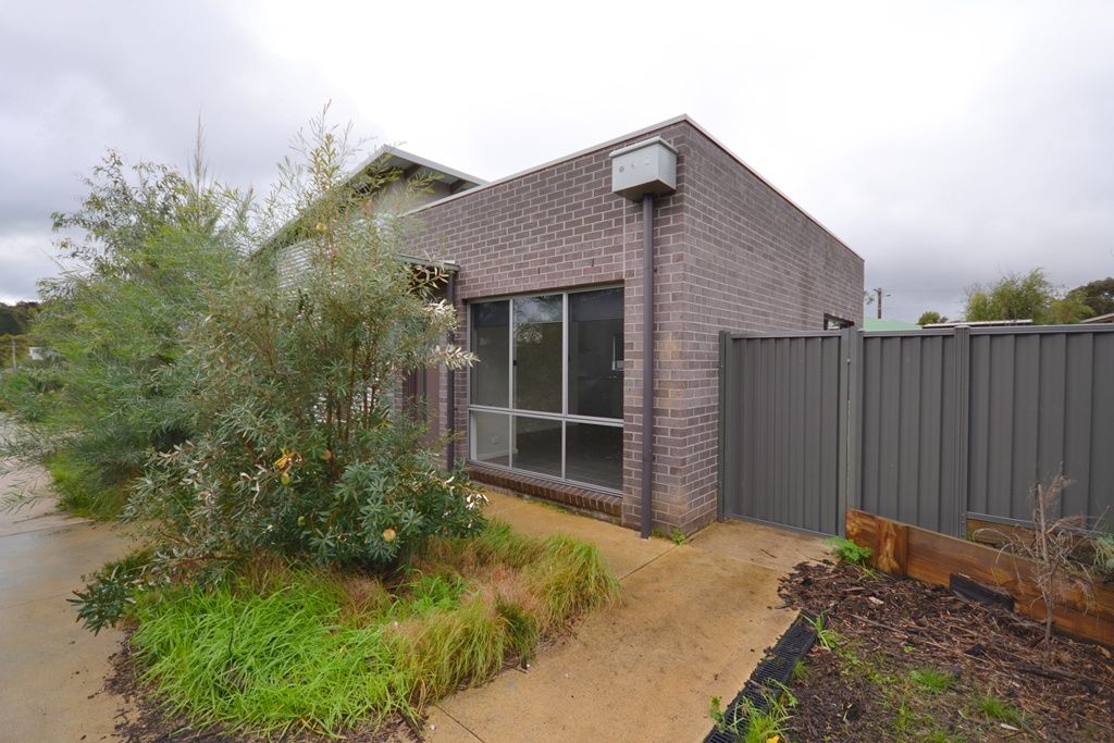 4/5 Brophy Street, Brown Hill VIC 3350, Image 2