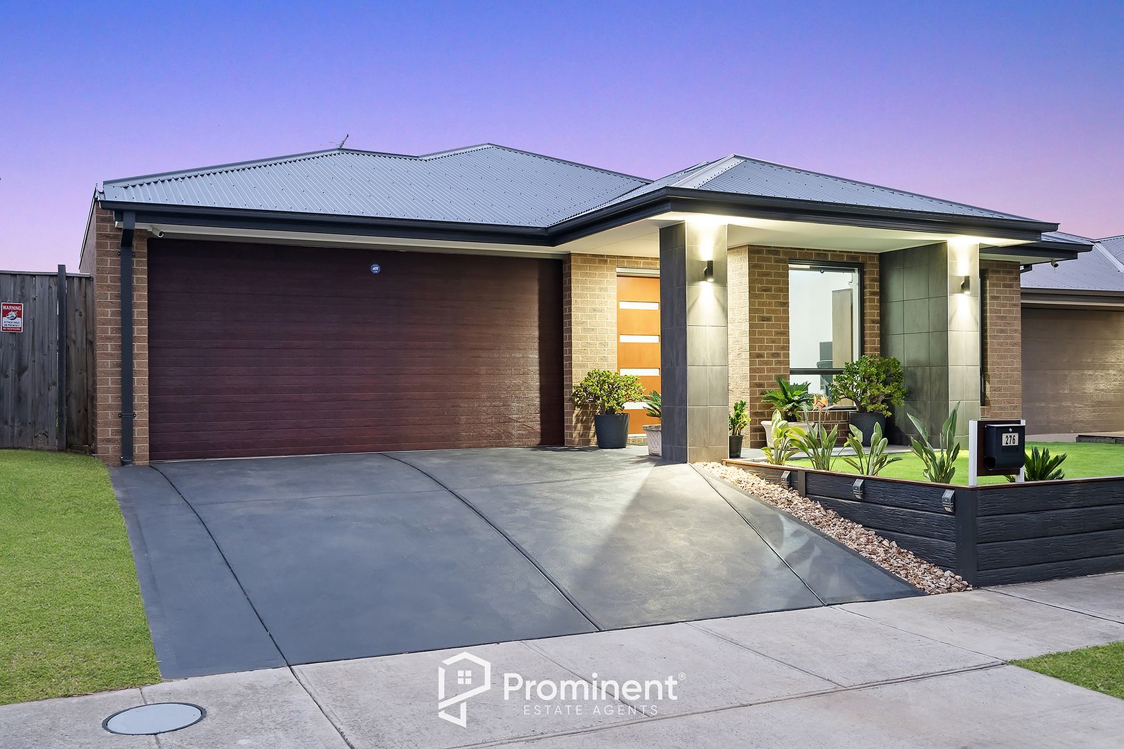276 Heather Grove, Clyde North VIC 3978, Image 2