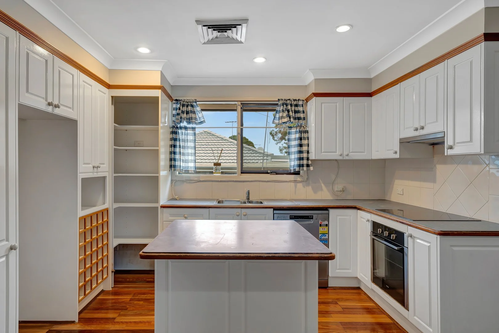 34 Gooden Drive, Baulkham Hills NSW 2153