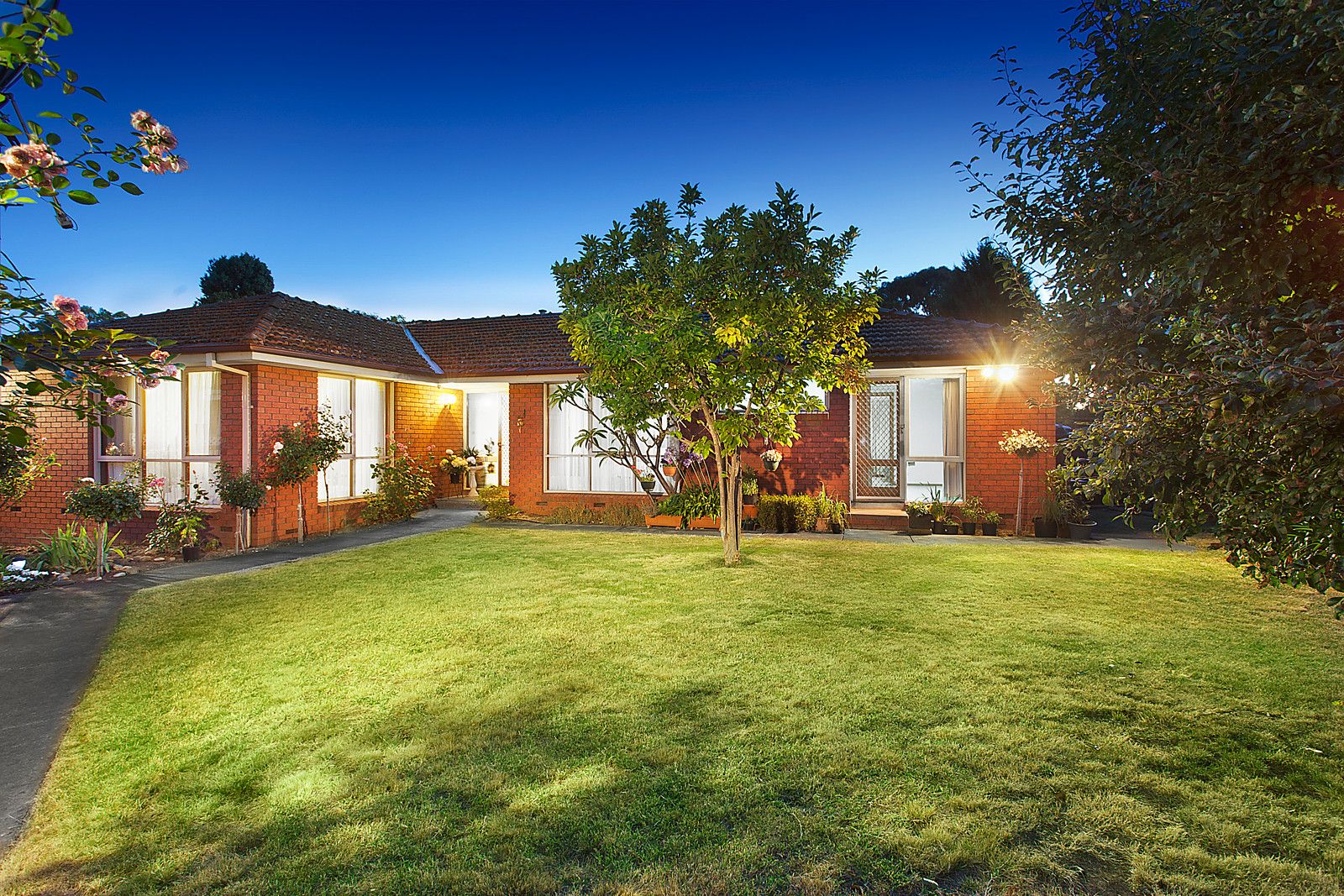 13 Westmere Place, Viewbank VIC 3084, Image 1
