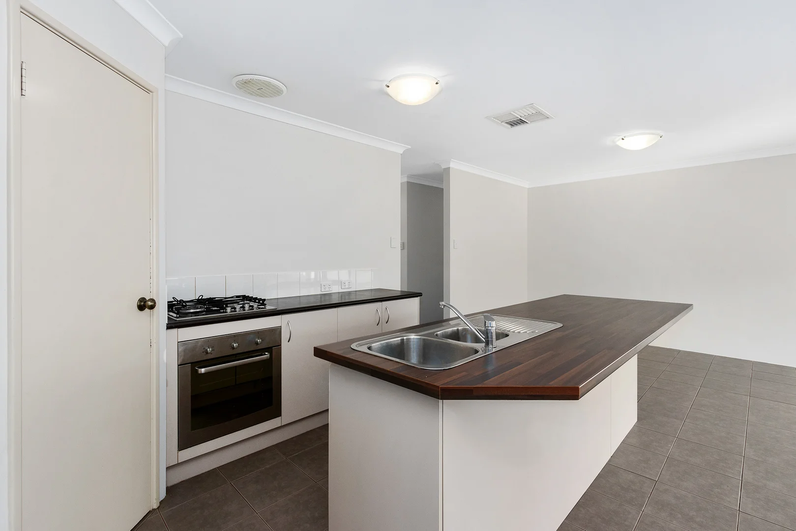 Additional image 4 of 31 Daviesia Turn, Success WA 6164