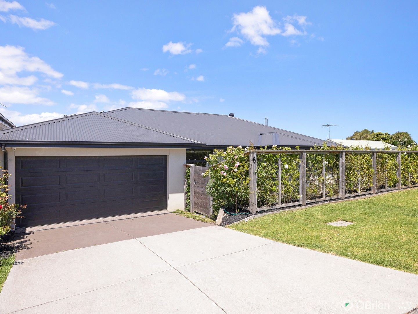 4 bedrooms House in 6 Baker Street COWES VIC, 3922