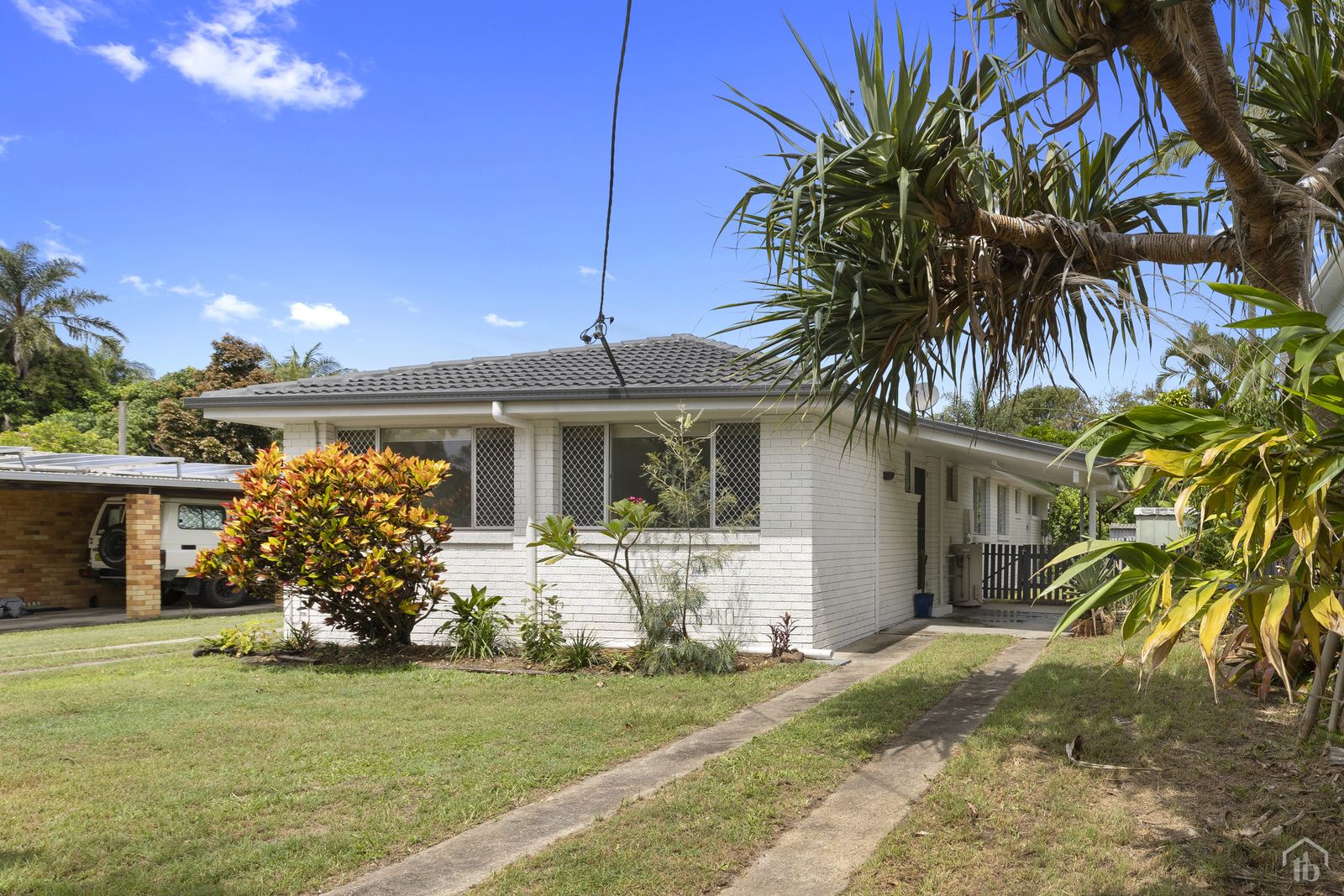 2 bedrooms Semi-Detached in 1/14 Tamarind Avenue BOGANGAR NSW, 2488