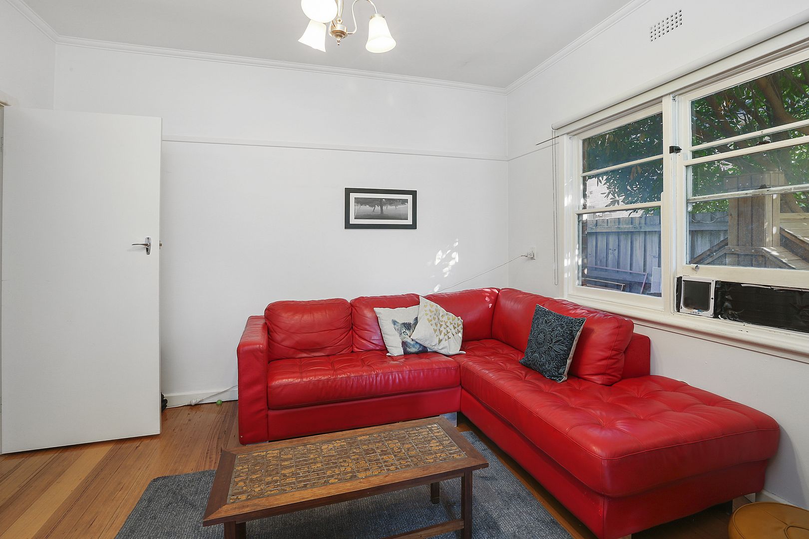 1/215 Church Street, Manifold Heights VIC 3218, Image 2