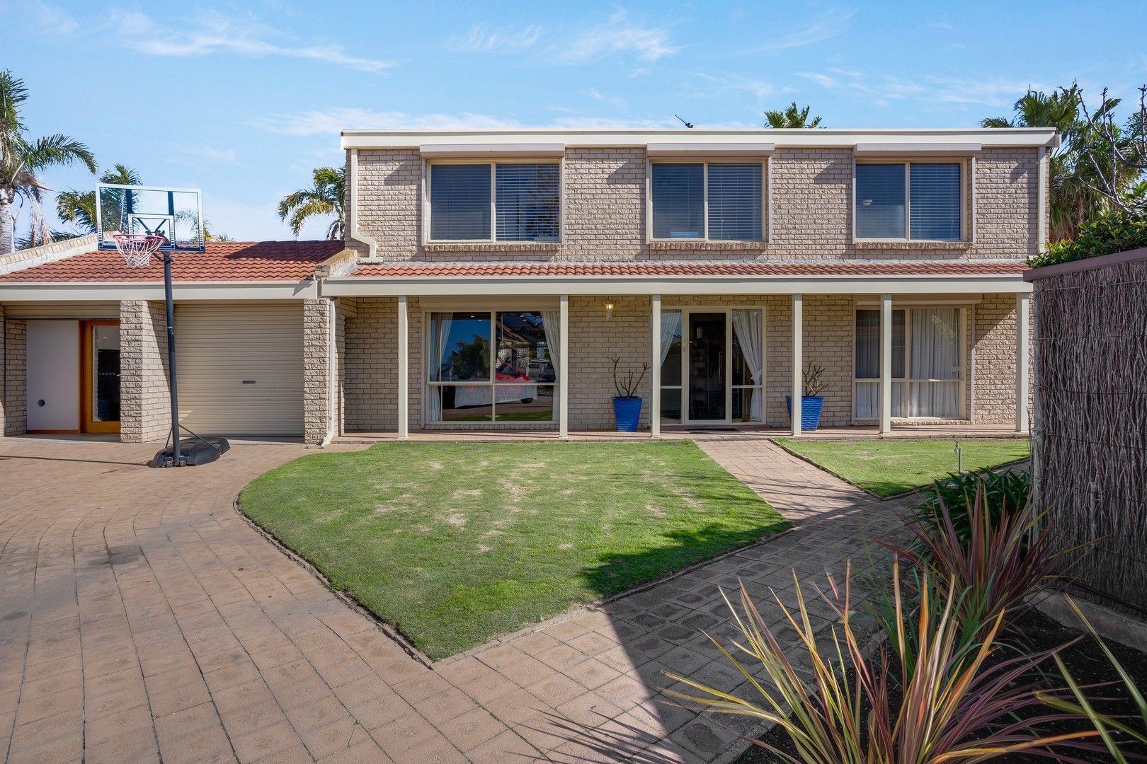 9 Constellation Court, North Haven SA 5018, Image 1