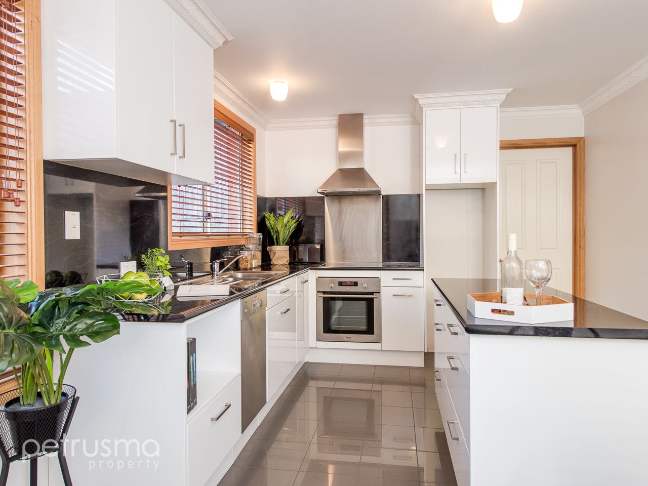 2/177 Bathurst Street, Hobart TAS 7000, Image 1