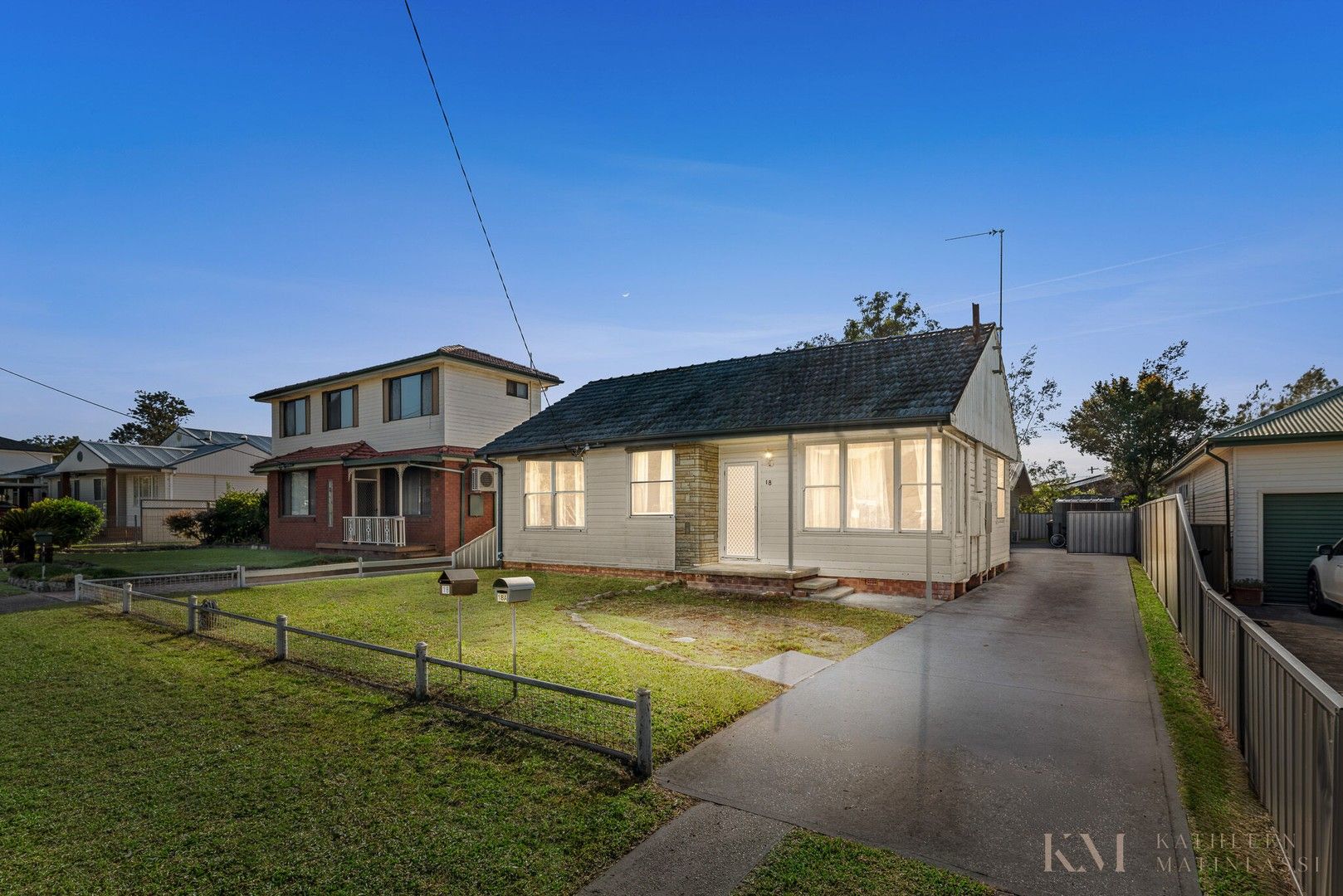 18 Maurie Avenue, Warners Bay NSW 2282, Image 0