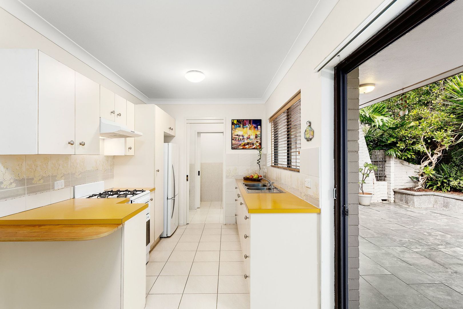 27/10-16 Batemans Road, Gladesville NSW 2111, Image 1