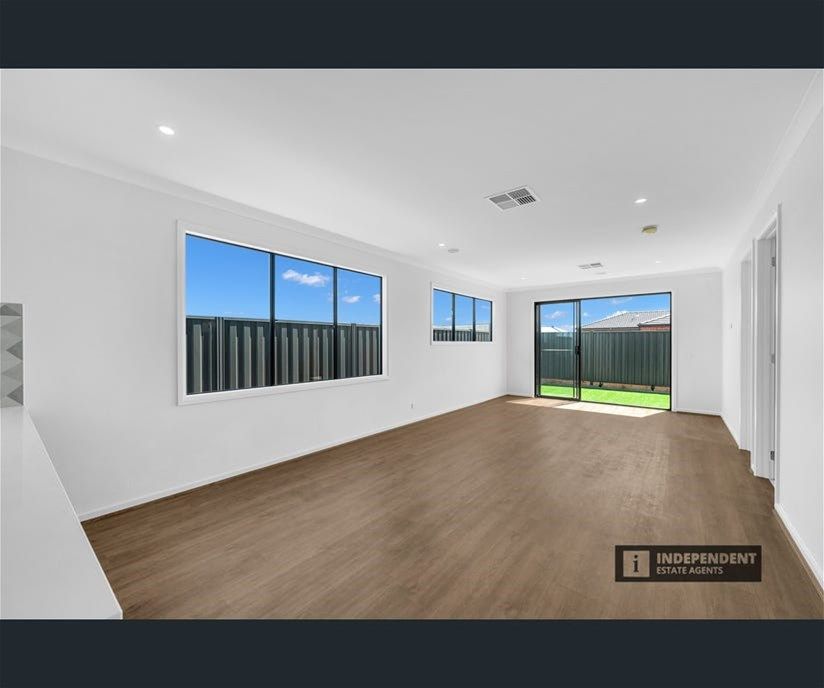 4 Ruff Way, Melton South VIC 3338 - House For Rent | Domain
