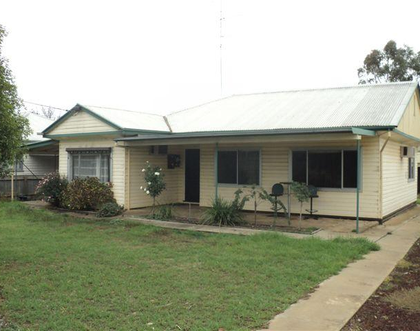 18 Hamilton Road, Coleraine VIC 3315