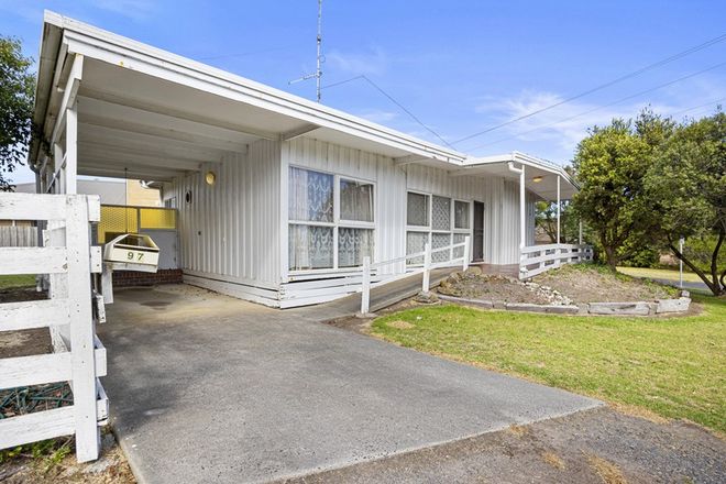 Picture of 97 Bayview Avenue, INVERLOCH VIC 3996