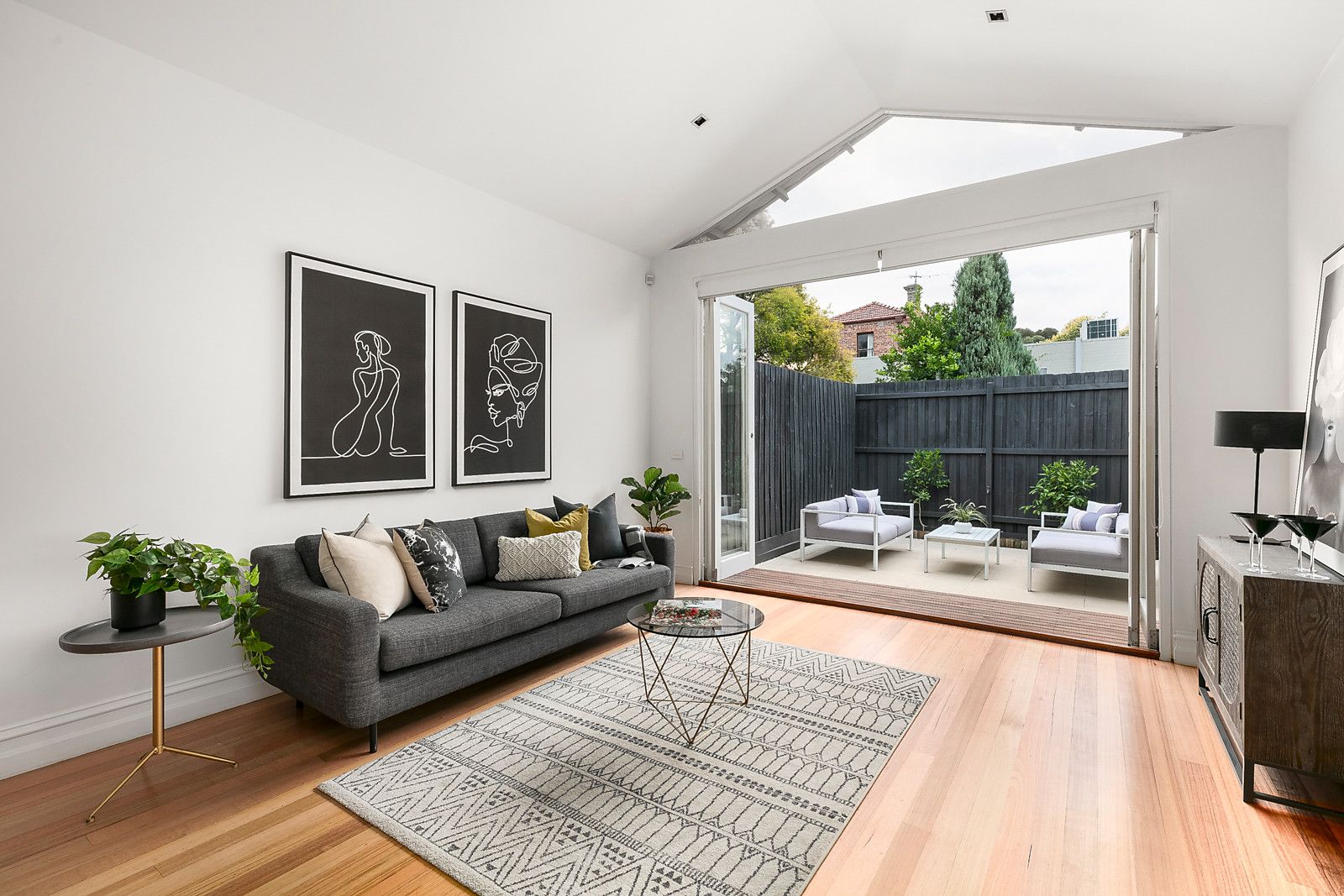 3 bedrooms House in 69 Station Street CARLTON VIC, 3053