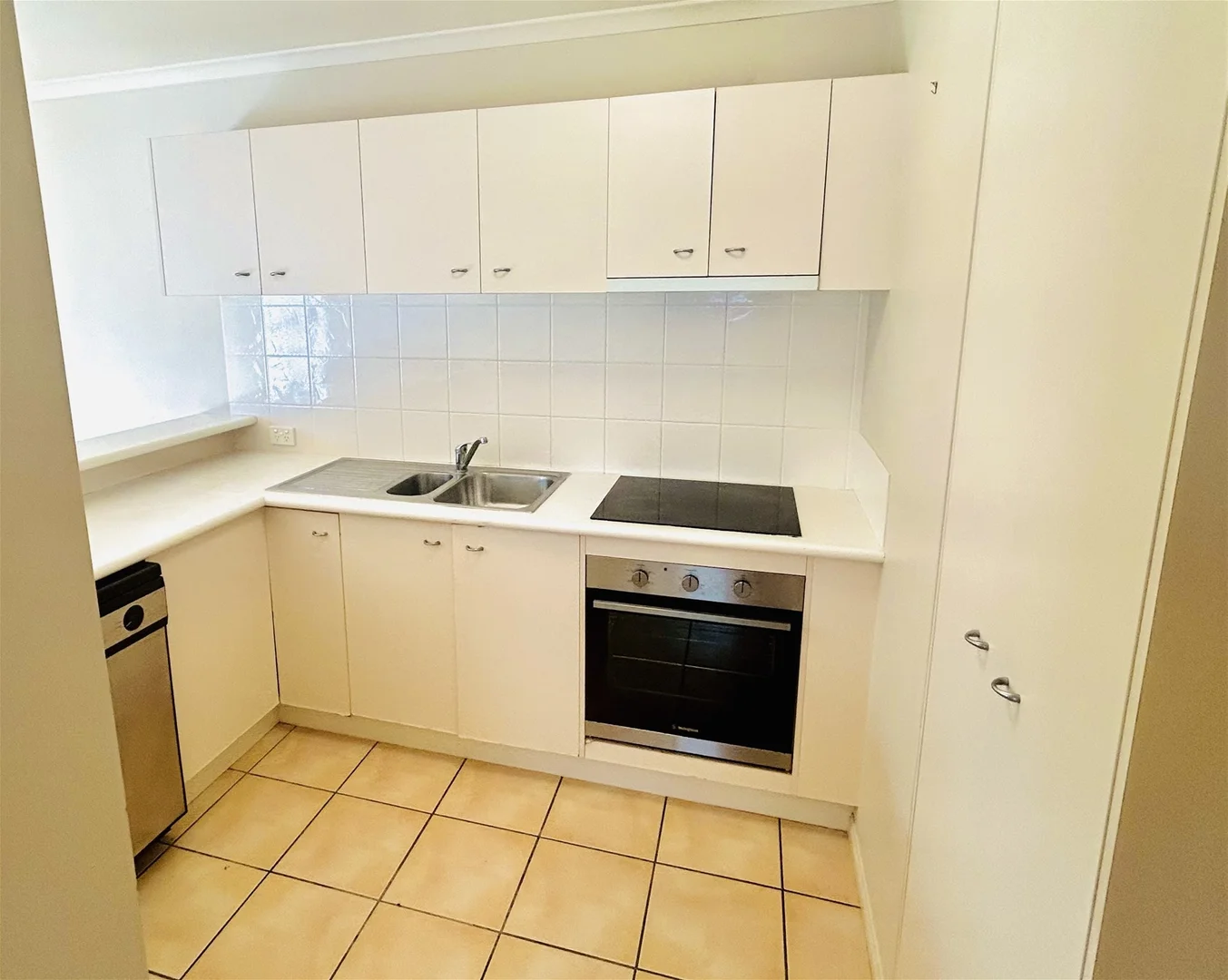 Additional image 7 of 18 Lake Weyba Drive, Noosaville QLD 4566