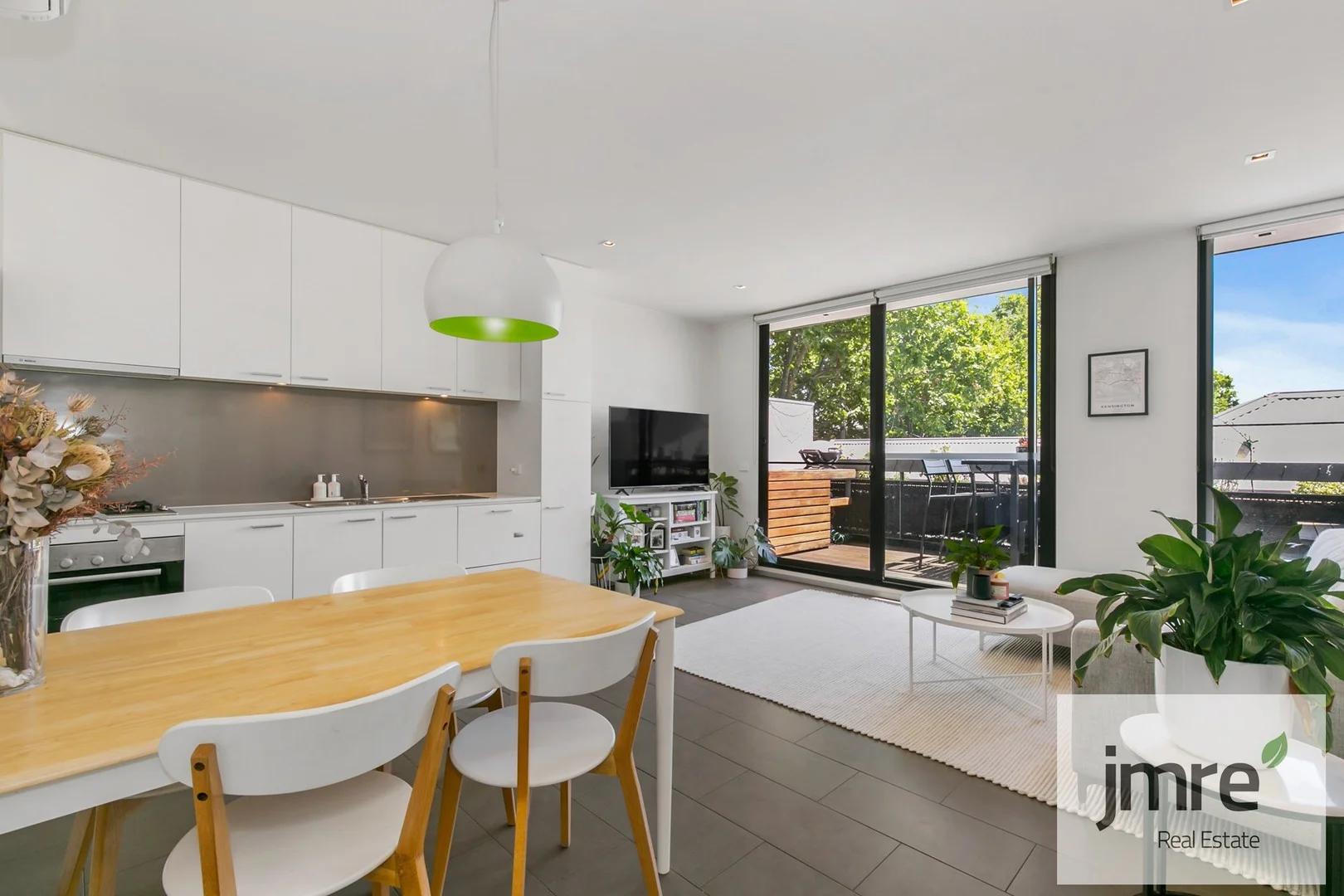 9/11 Smith Street, Kensington VIC 3031