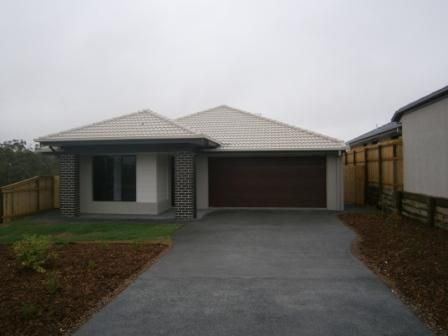4 bedrooms House in 23 McGregor Place SPRINGFIELD LAKES QLD, 4300