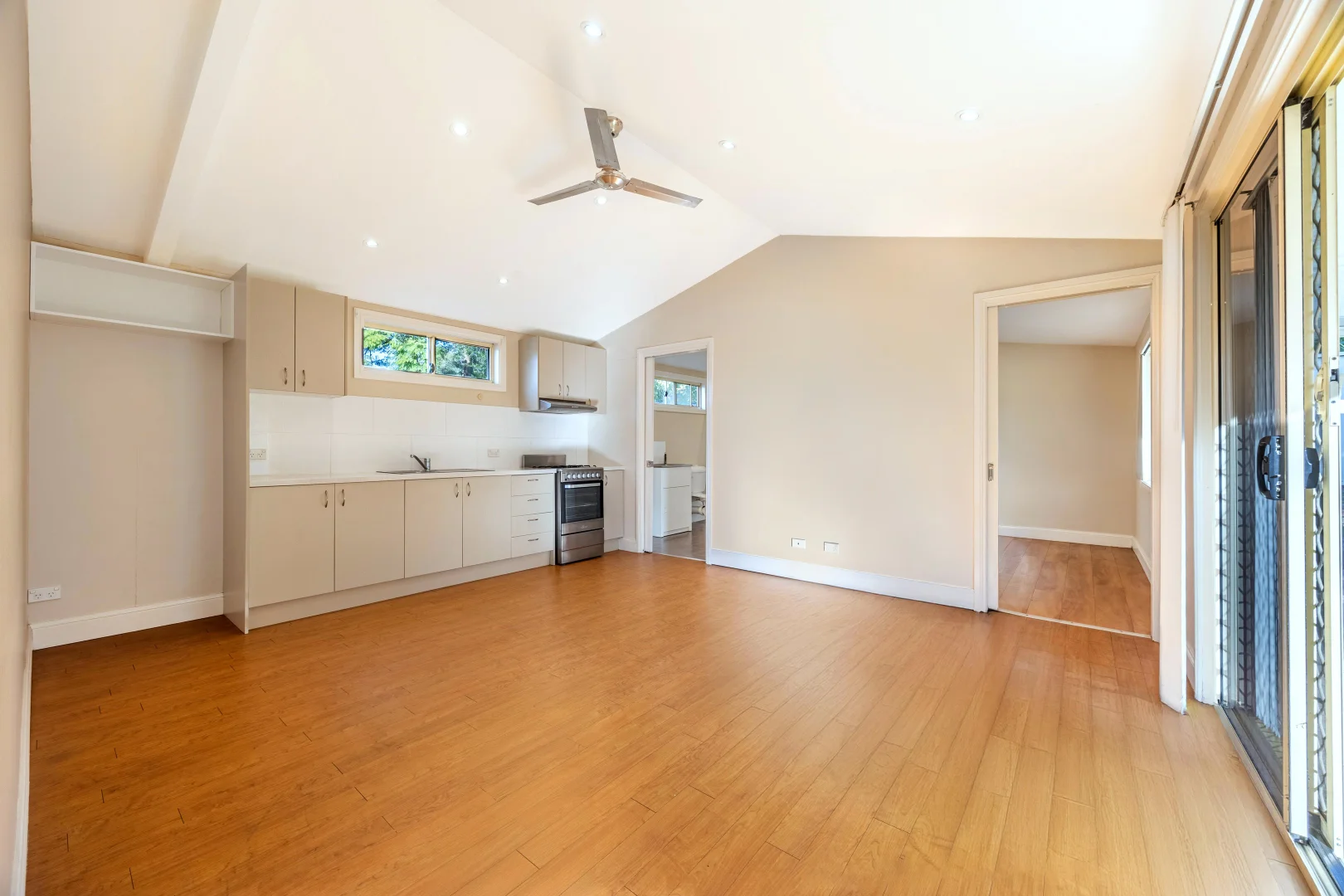 Additional image 10 of 8A Elizabeth Crescent, Kingswood NSW 2747