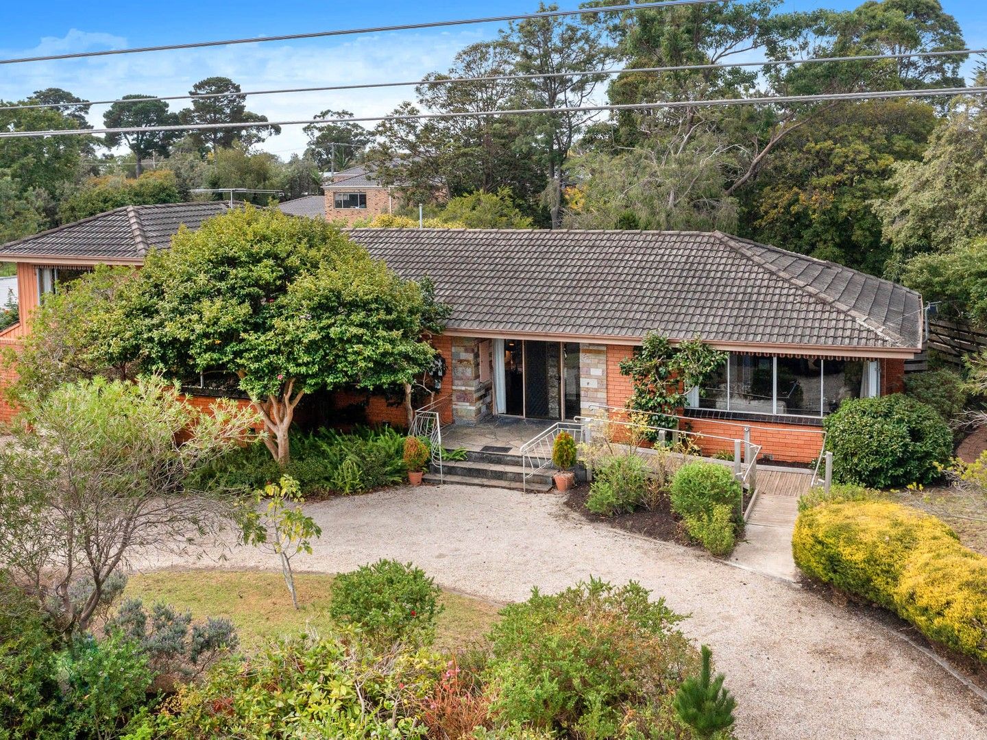 4 bedrooms House in 83 Kunyung Road MOUNT ELIZA VIC, 3930