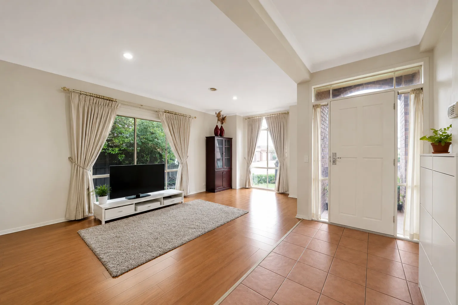 Family Home Awaits - Widok 3