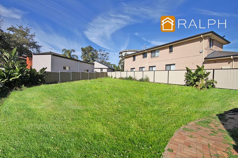 32 Canarys Road, Roselands NSW 2196, Image 1