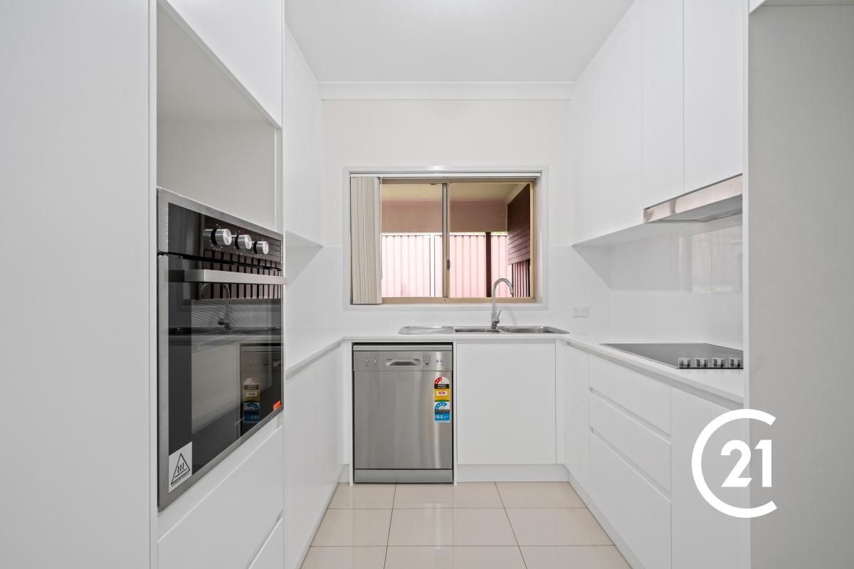 2/135 Rex Road, Georges Hall NSW 2198, Image 1